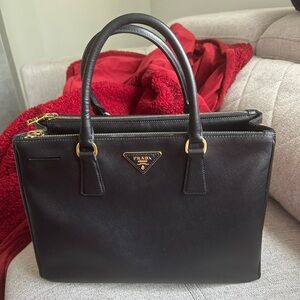 Prada Black Saffiano Leather Galleria Bag